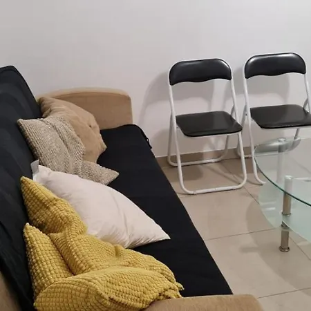 3 Bedrooms Flat At
