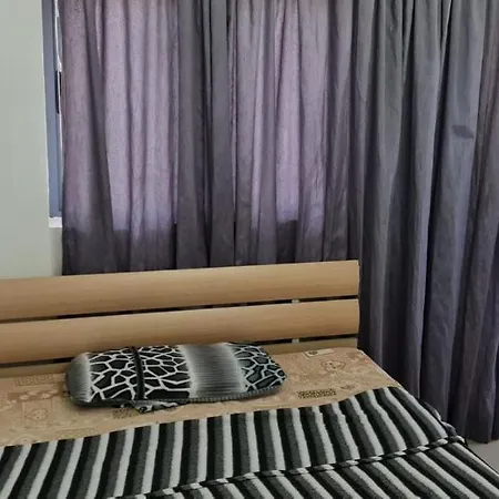 3 Bedrooms Flat At